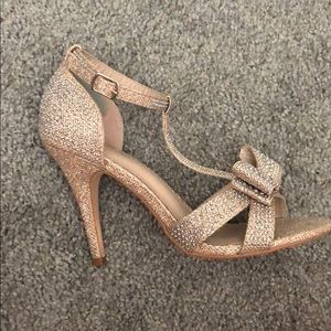 Gold Formal Heels 🎀✨